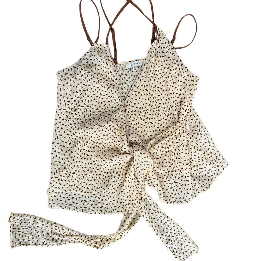Moon River Women’s speckled boho wrap tank